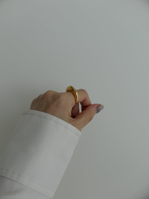 12. petal ring