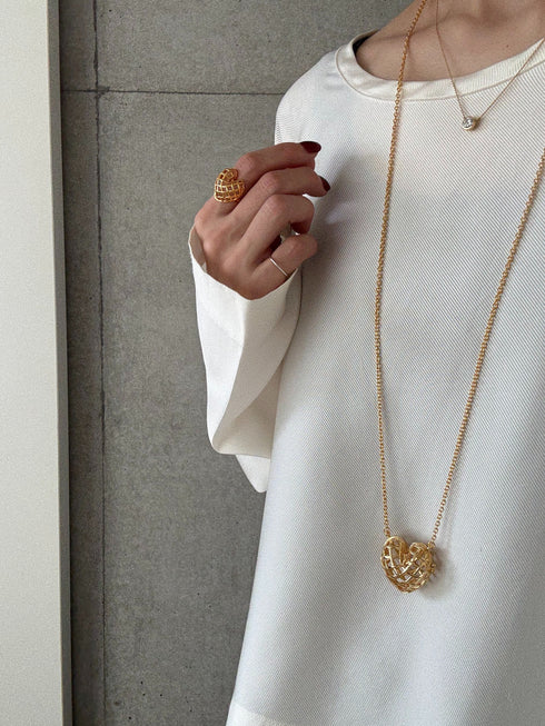 peekaboo heart petite pierce/earring