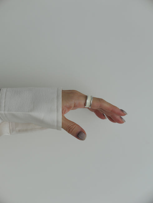 16. silver bobbin † white