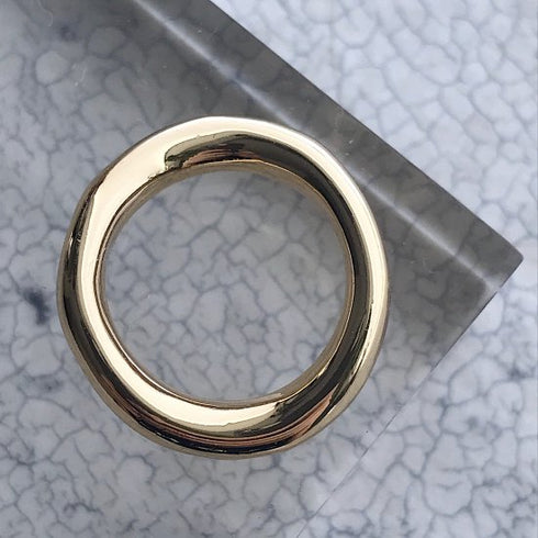 33. wave ring