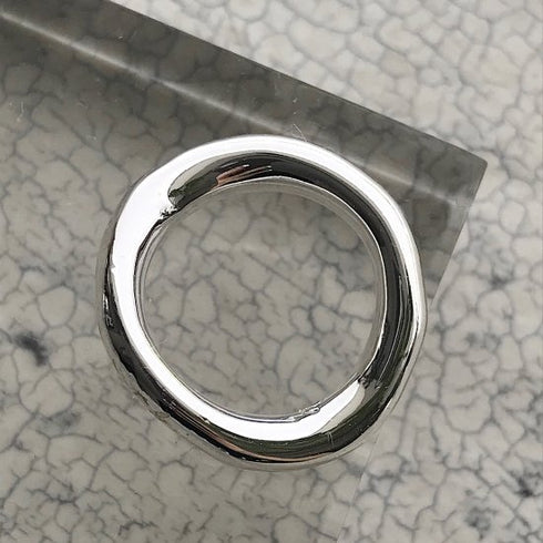33. wave ring