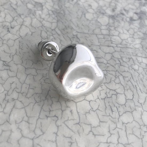 418. mini manon pierce/earring