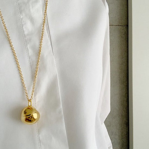 wonky ball necklace
