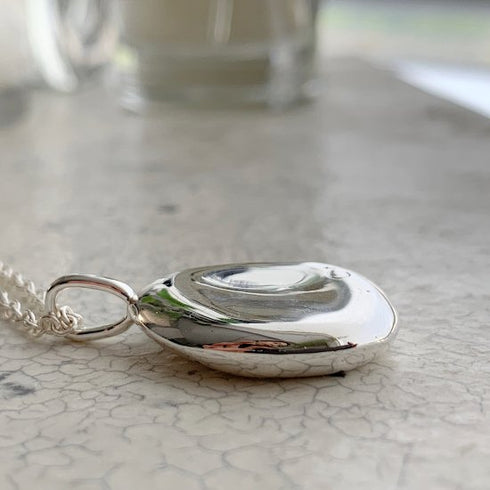 209. mini Manon necklace