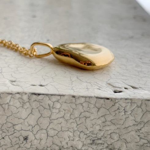 209. mini Manon necklace