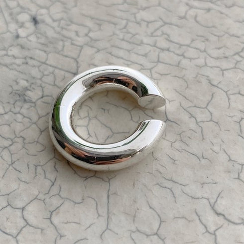 432. small c earcuff