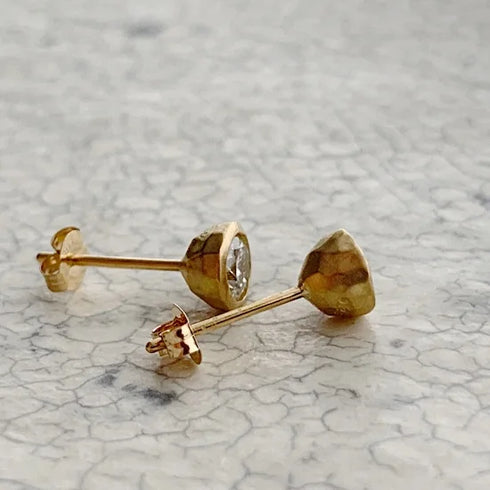 N°31 teacup diamond † pierce