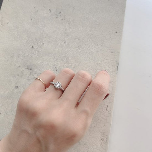 N°2 PT900 luxe diamond ring 0.7ct