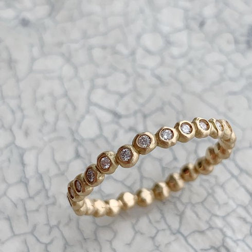 N°8 K18YG kotama eternity ring 00