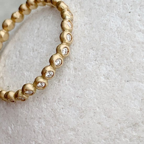 N°8 K18YG kotama eternity ring 00