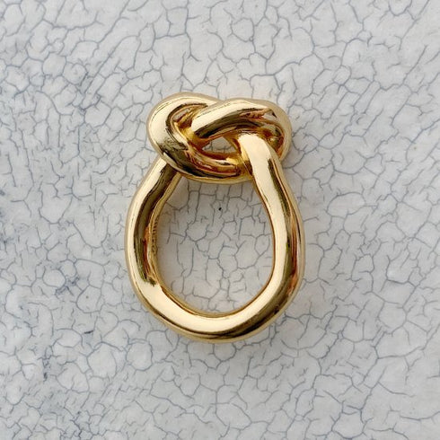 knot ring