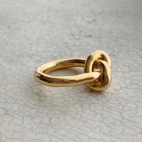 knot ring