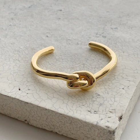 knot bangle