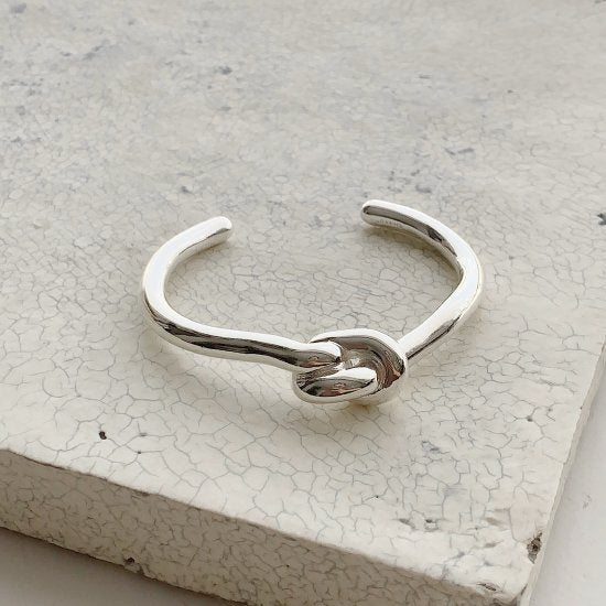 knot bangle