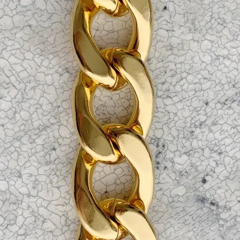 521. luxe chain brace