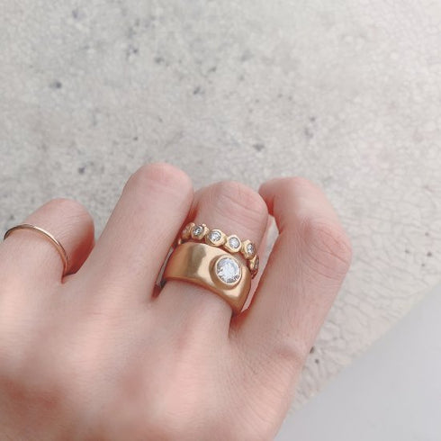 N°15 curvy diamond ring
