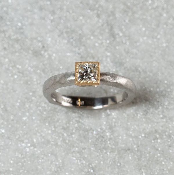 N°16 PTarm princes diamond ring