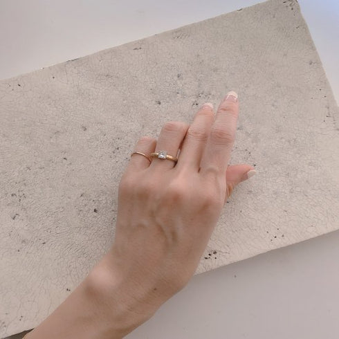 N°17 K18arm princess diamond ring