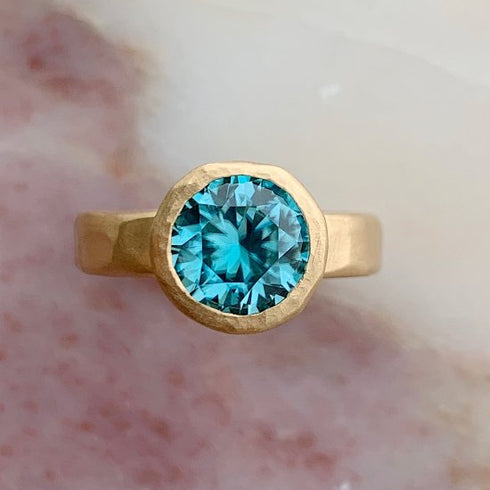 N°24 jewel ring † blue zircon