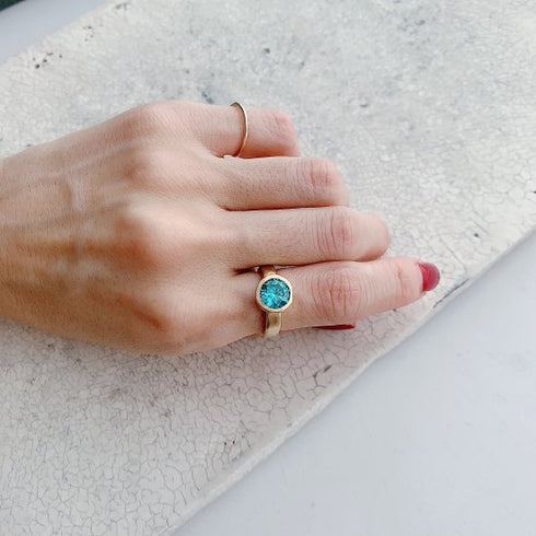 N°24 jewel ring † blue zircon