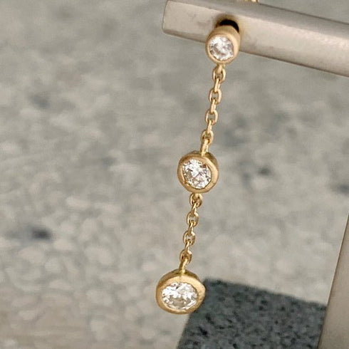 N°33 drop diamond pierce