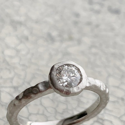 N°4 PT900 luxe diamond ring 0.5ct