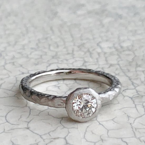 N°4 PT900 luxe diamond ring 0.5ct