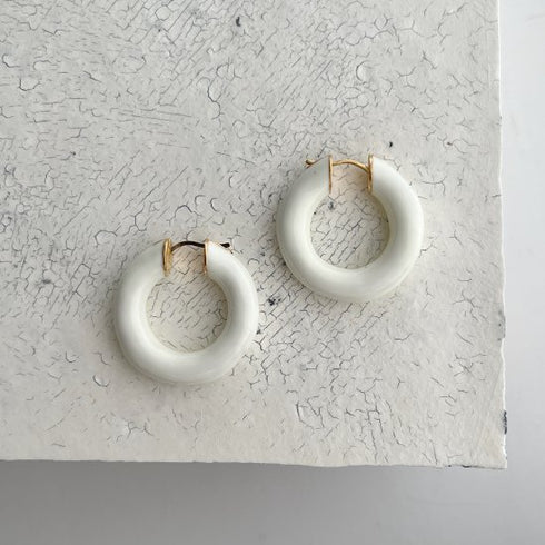401. Big hoop pierce