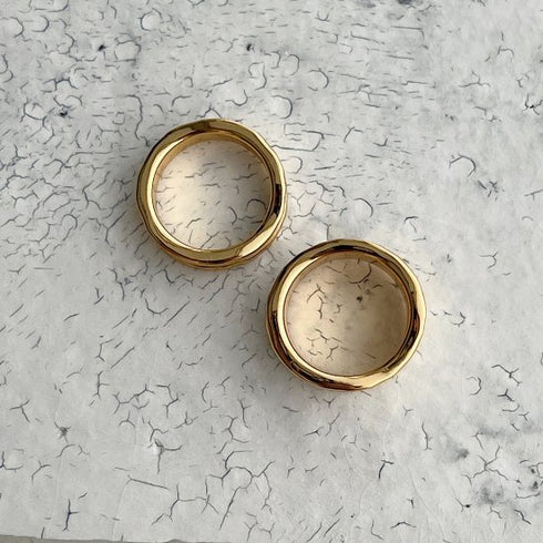 gold bobbin † white