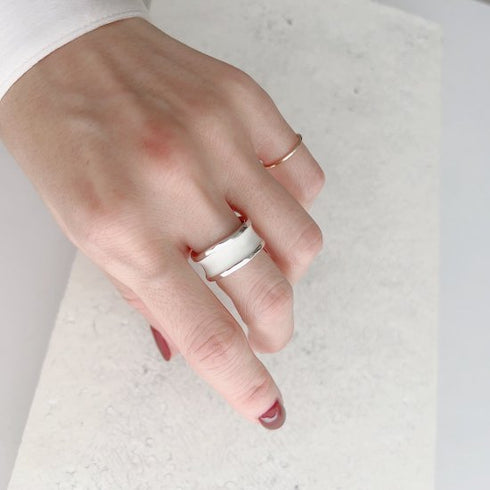 silver bobbin † white