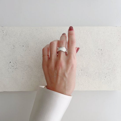 silver bobbin † white