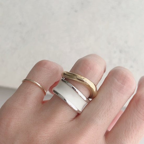 silver bobbin † white