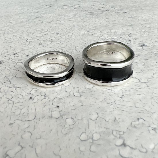 silver bobbin † black