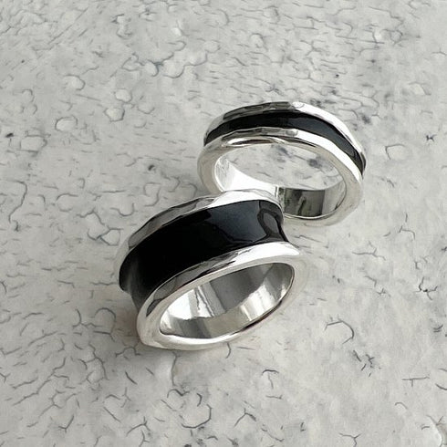 silver bobbin † black