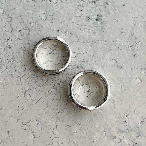 silver bobbin † black