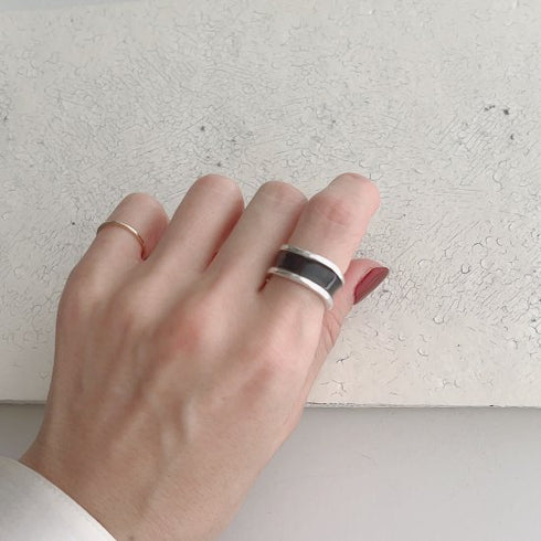 silver bobbin † black