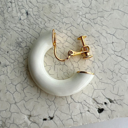 401. Big hoop earring