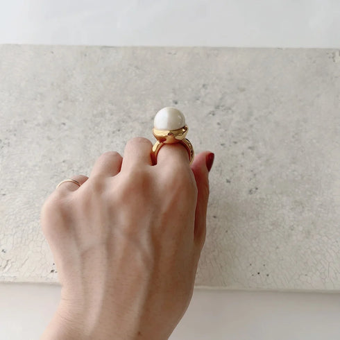 big pearl ring