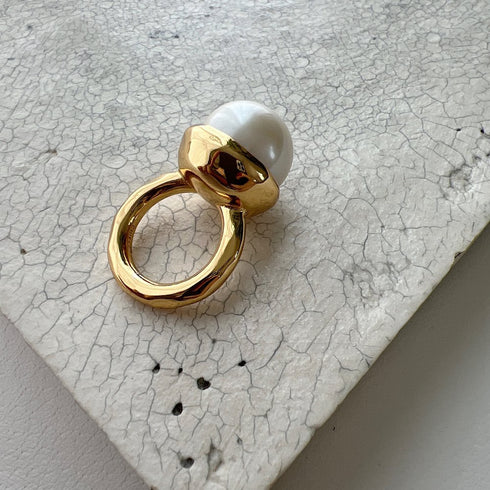 big pearl ring