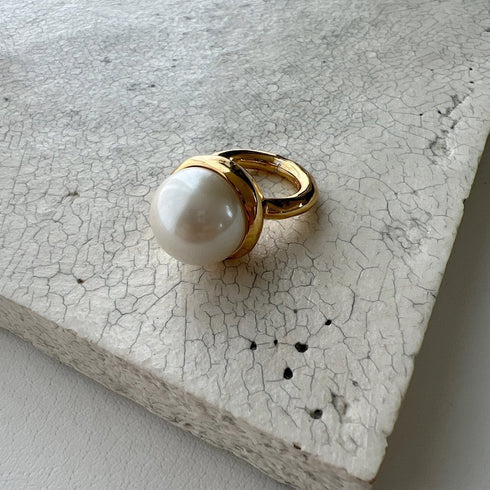 big pearl ring