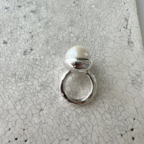 big pearl ring
