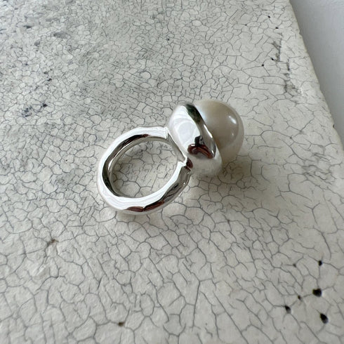 big pearl ring