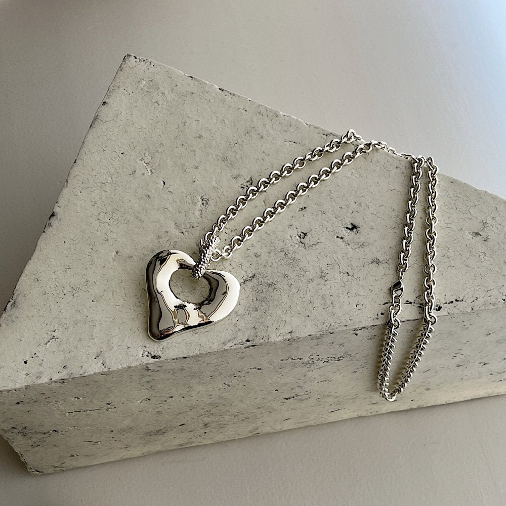 heart stock necklace