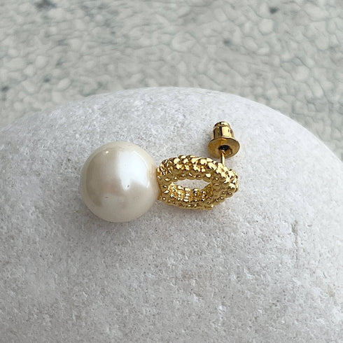 413. caviar pearl pierce/earring
