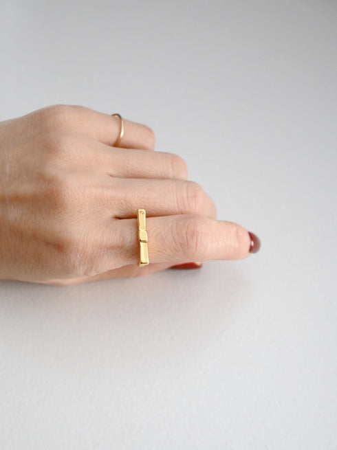 noble ribbon † ring