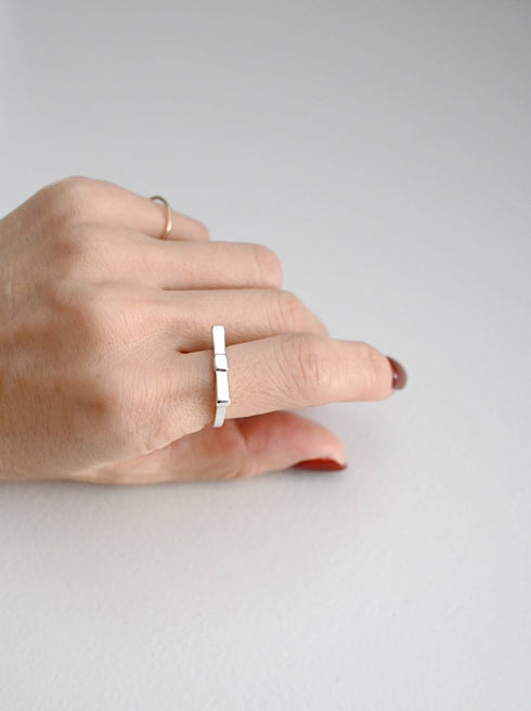 noble ribbon † ring