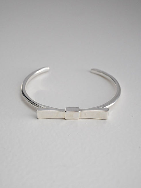 noble ribbon † bangle