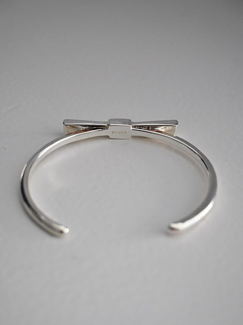 noble ribbon † bangle