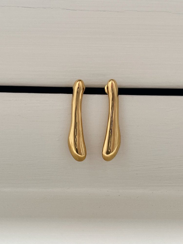 CHIEKO チエコピアス　スマイリーピアス CHIEKO チエコピアス スマイリーピアス CHIEKO チエコピアス