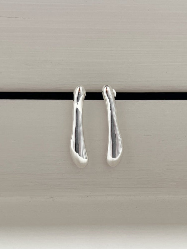 smiley pierce/earring